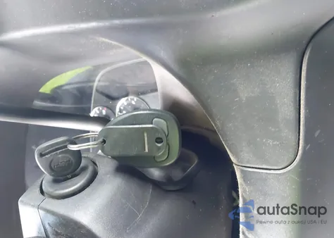 2014 Chevrolet Express 2500 Work Van z USA, uszkodzony, nr VIN 1GCWGFCAXE1148090